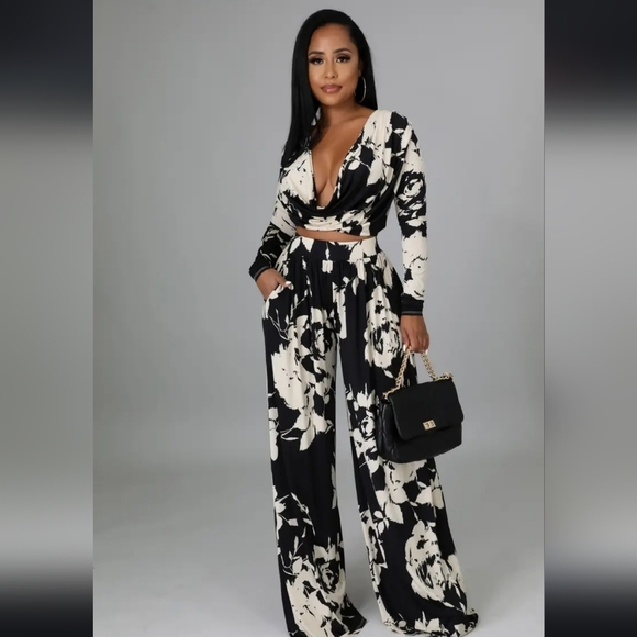 Black Roses Pants Set - Picture 2 of 5